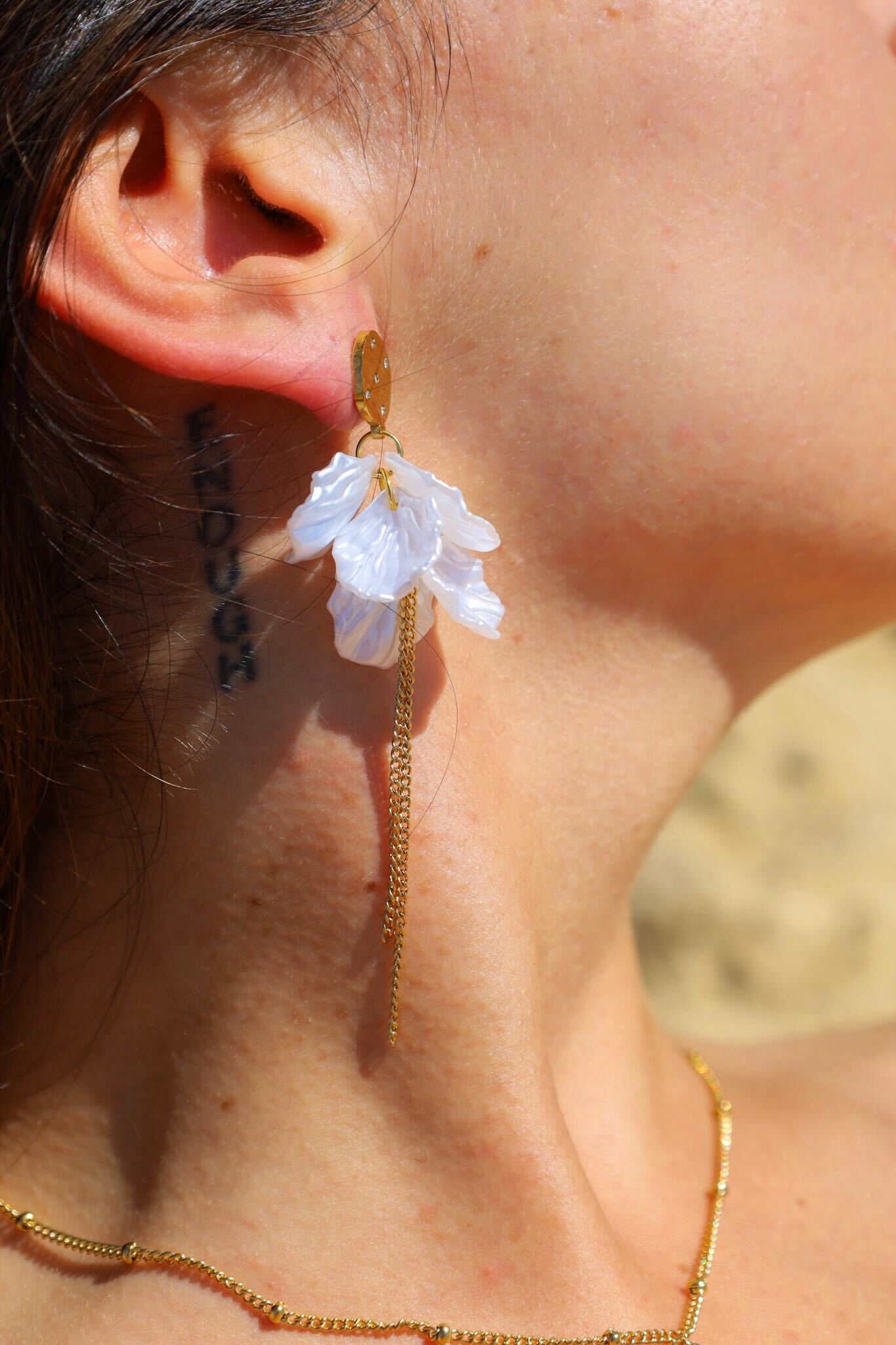 BOUCLES PÉTALE DE NACRE