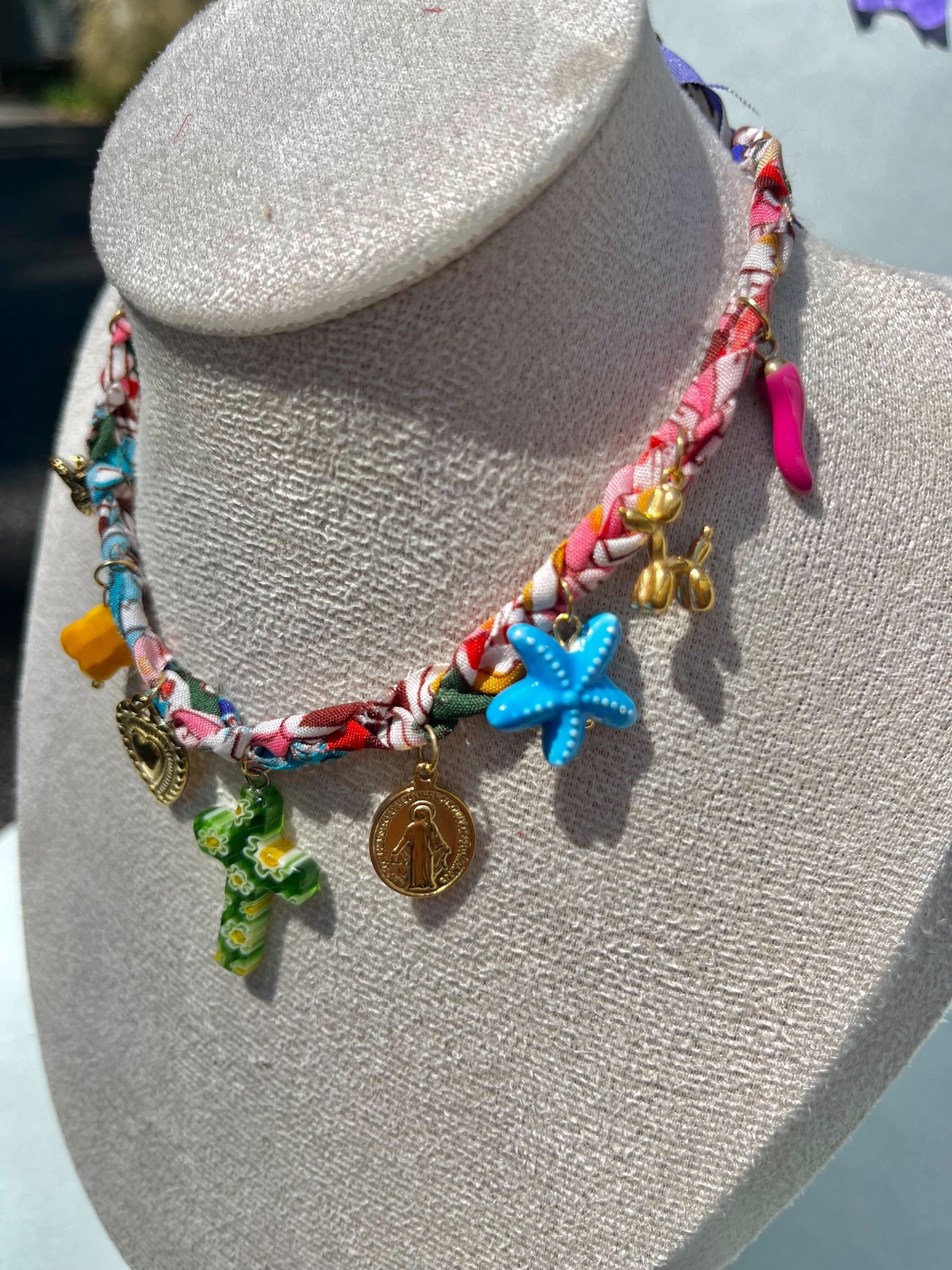 collier grigri hippie