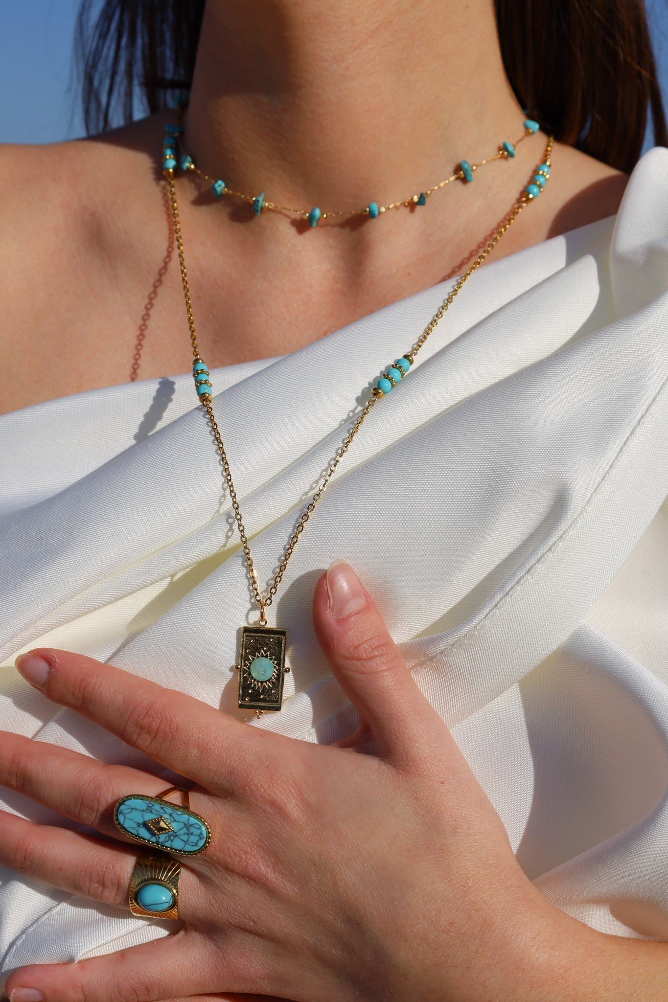 COLLIER EL NIDO